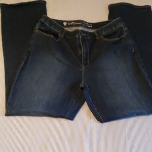 Coldwater Creek natural fit baby boot cut jeans